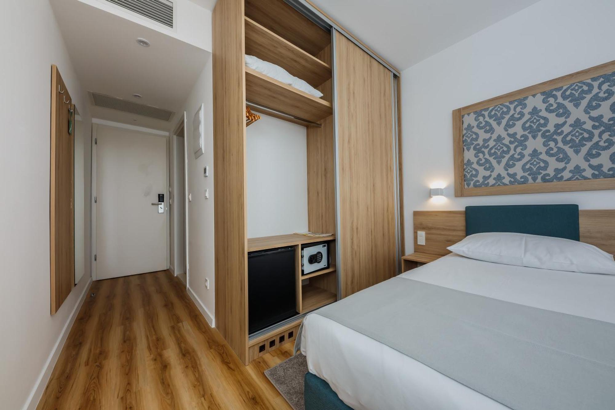 Hotel Medena Donji Seget Room photo