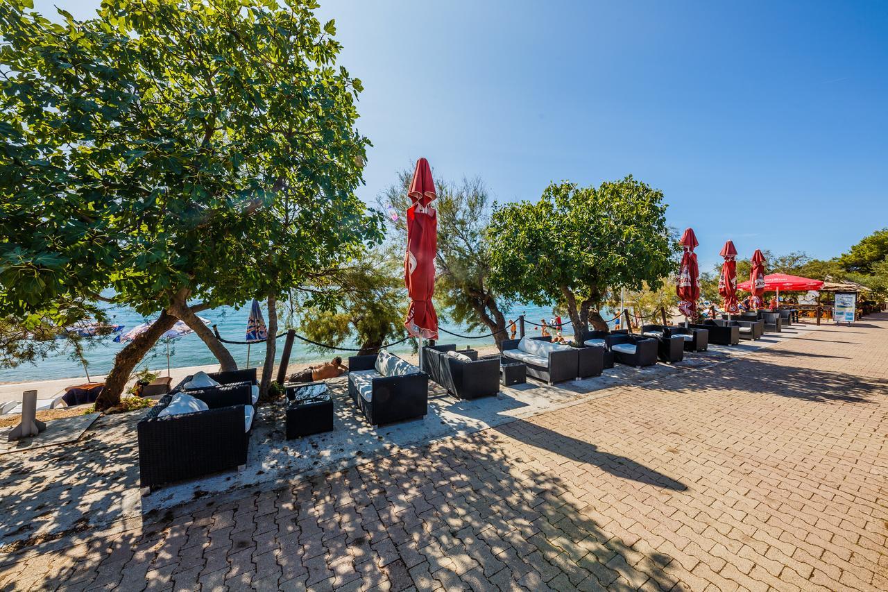 Hotel Medena Donji Seget Exterior photo
