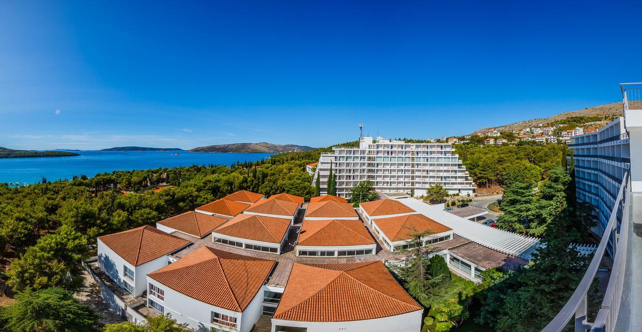 Hotel Medena Donji Seget Exterior photo